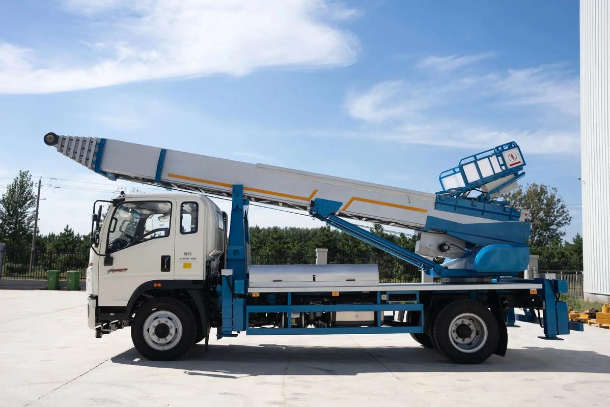 靖州云梯上料车租赁费用