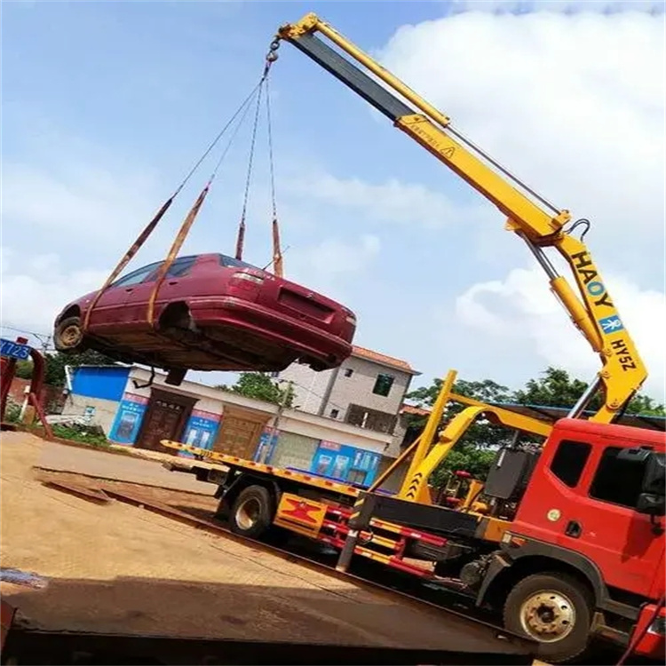 靖州吊车吊汽车的正确方法